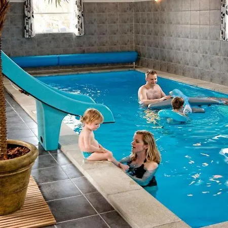 Hébergement de vacances Sleeps 22 Pool Wifi Vestermark